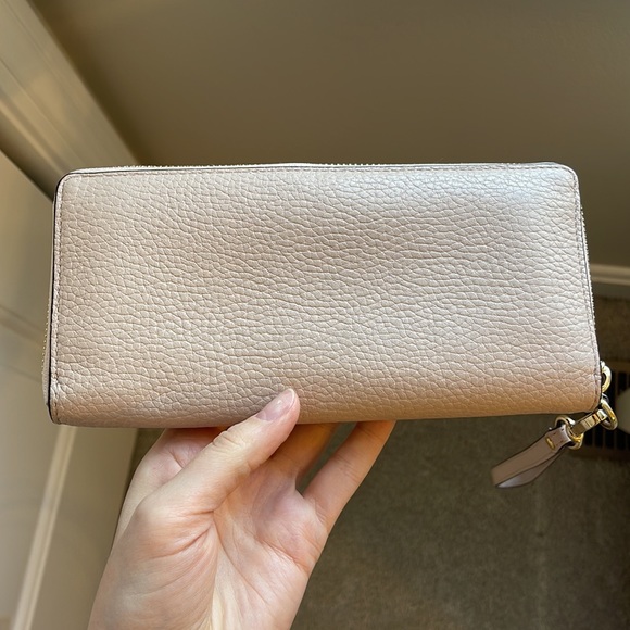 AUTHENTIC Michael Kors Wristlet Wallet - Picture 4 of 4